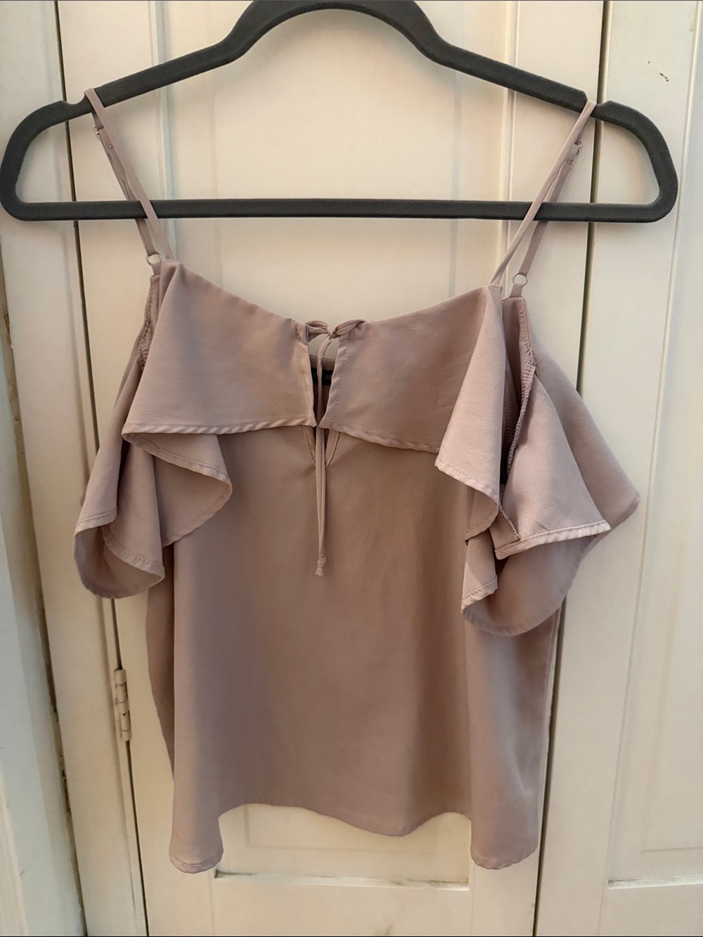 Harlowe & Graham Mauve Cold-Shoulder Ruffle Cami